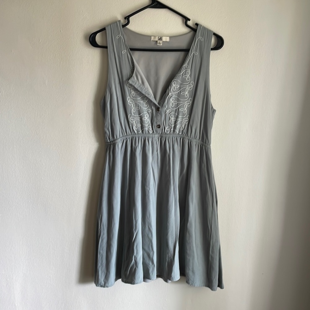 Boutique gorgeous dress! Size L, blue, beautiful thread work embroidery!